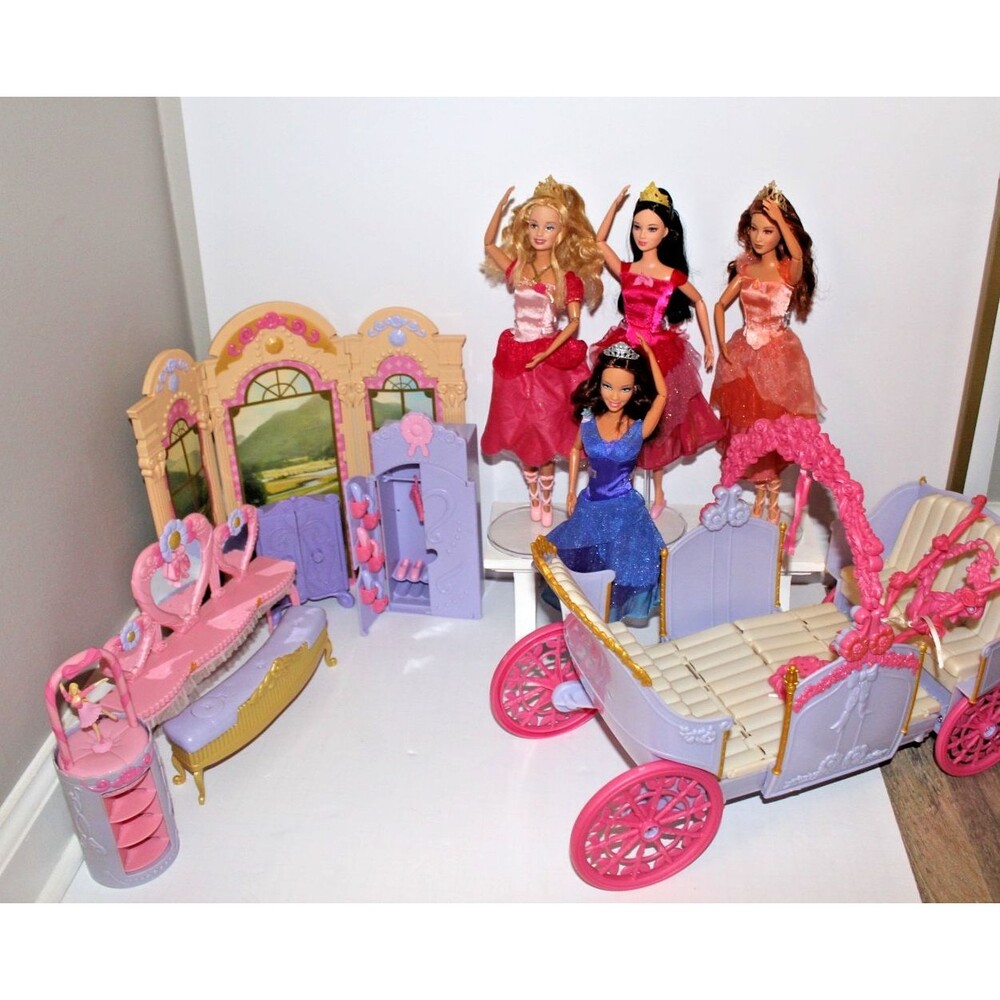 2006 Barbie 12 Dancing Princesses Lot 4 Dolls Vanity Playset Carriage Furniture